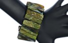 green elastic shell bracelet